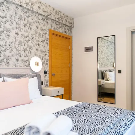 ホテル Casa Alloro 3*