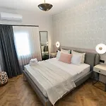 Casa Alloro فندق 3*