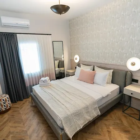 Casa Alloro Hotell 3*
