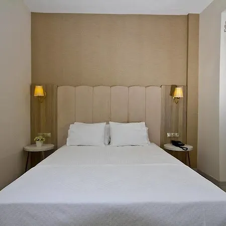 酒店 Casa Alloro 3*