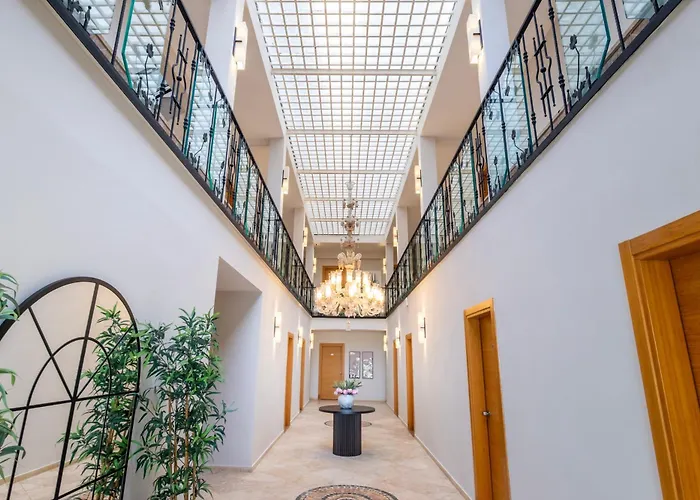 Hotell Casa Alloro 3*